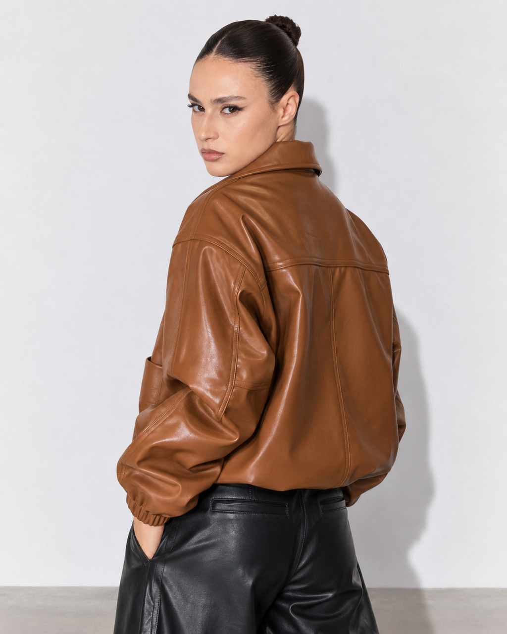 BOMBER CARAMEL