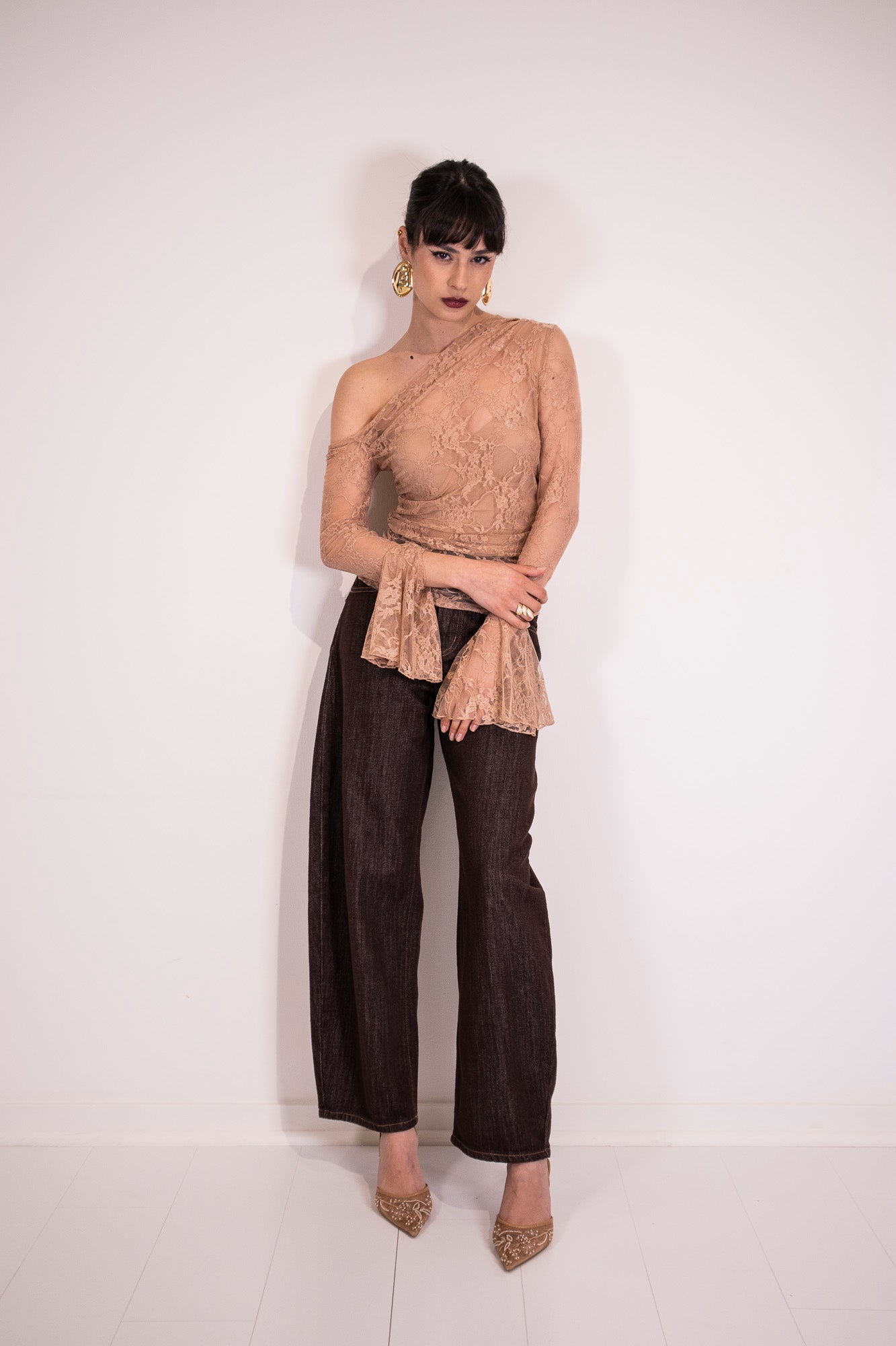 TOP ASYMMETRICAL LACE