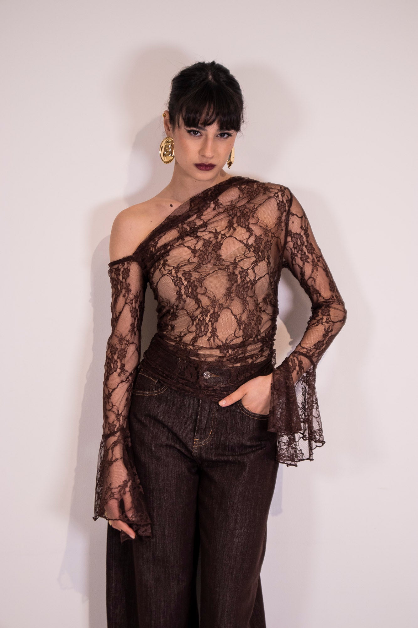 TOP ASYMMETRICAL LACE