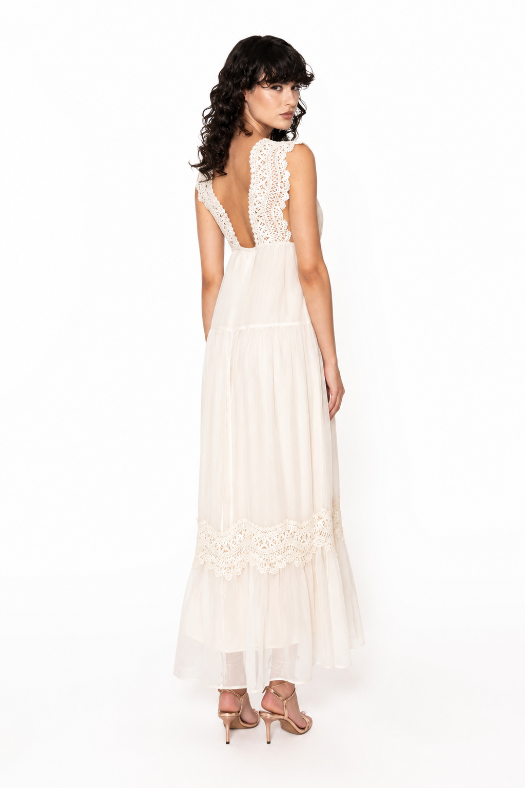 ABITO MACRAME