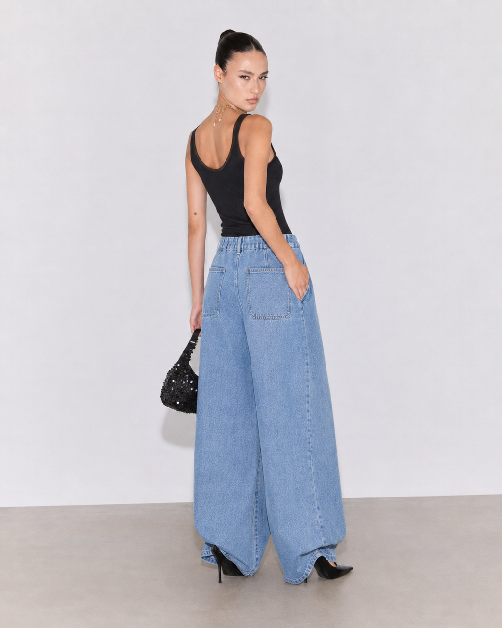 DENIM BALE