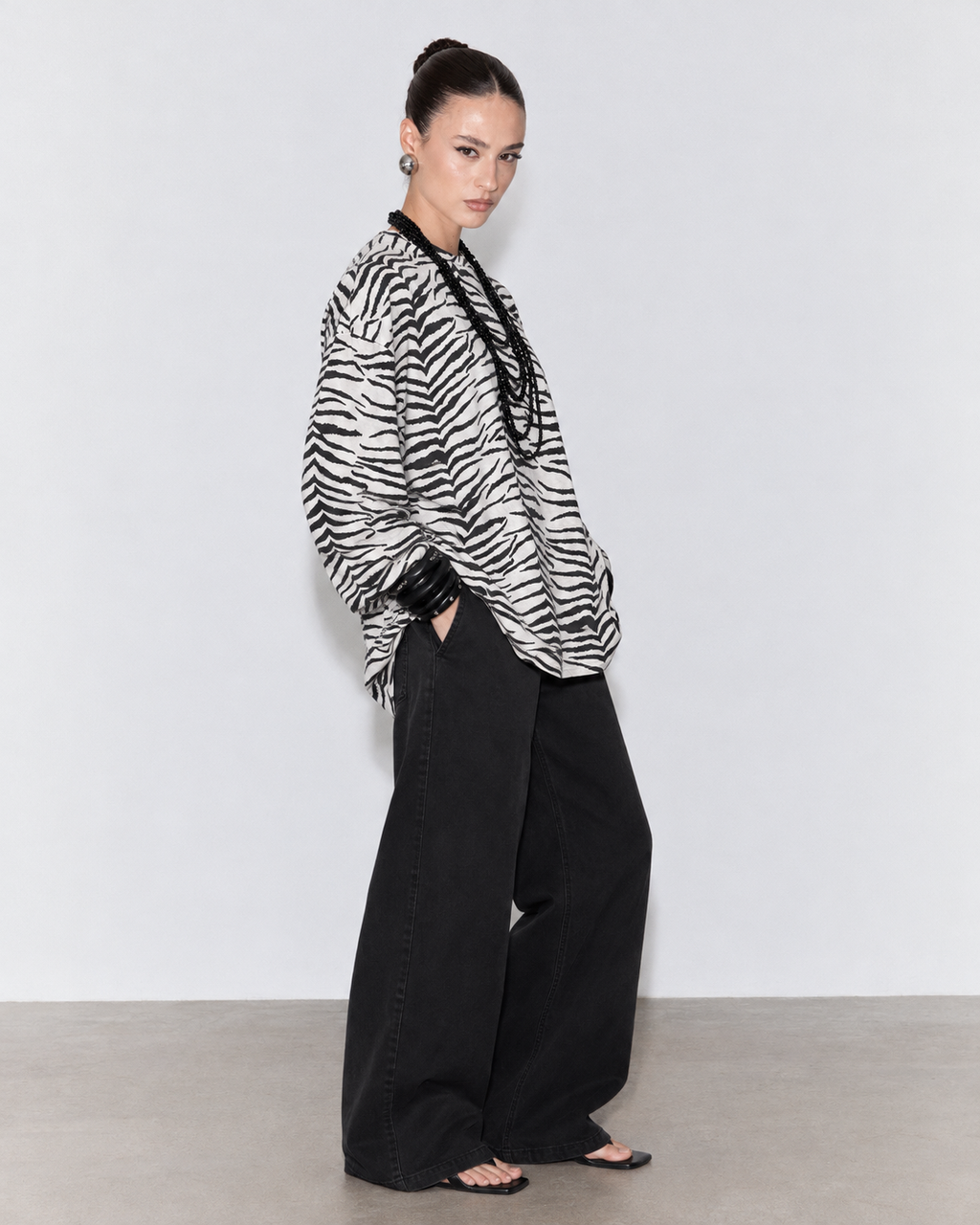 LONG SLEEVE ZEBRA