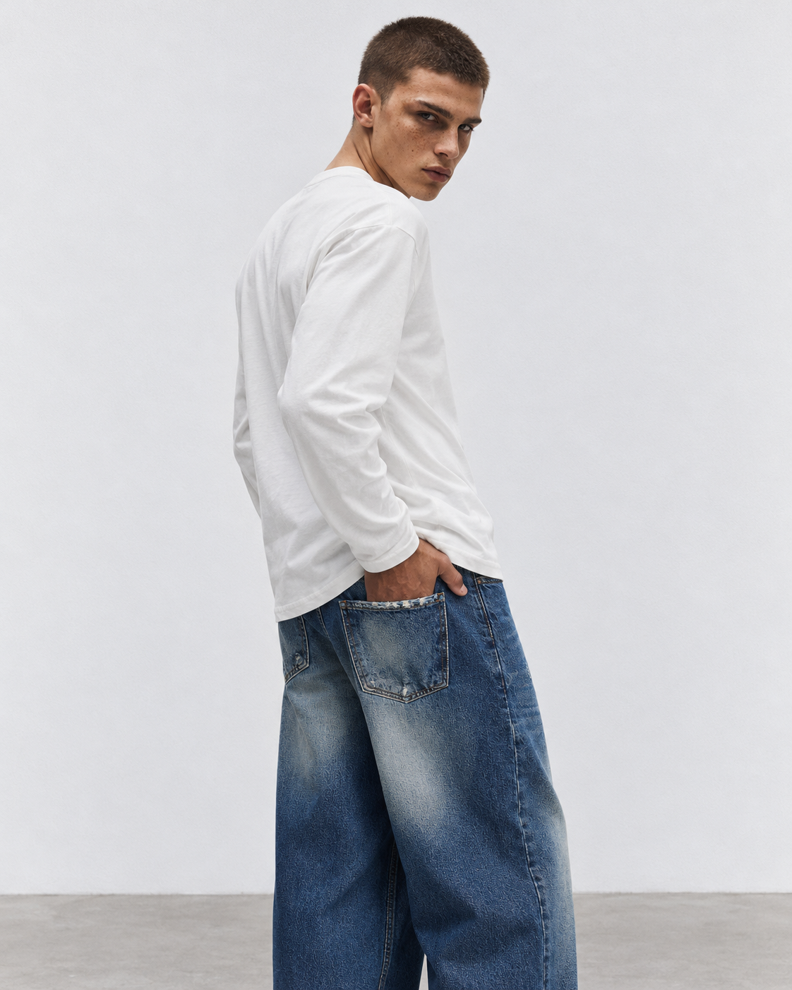 JEANS BAGGY DOPPIO STONE CON MOLATURE