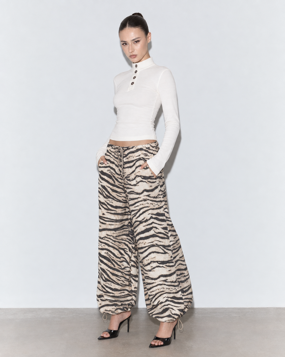 PARACHUTE ZEBRA