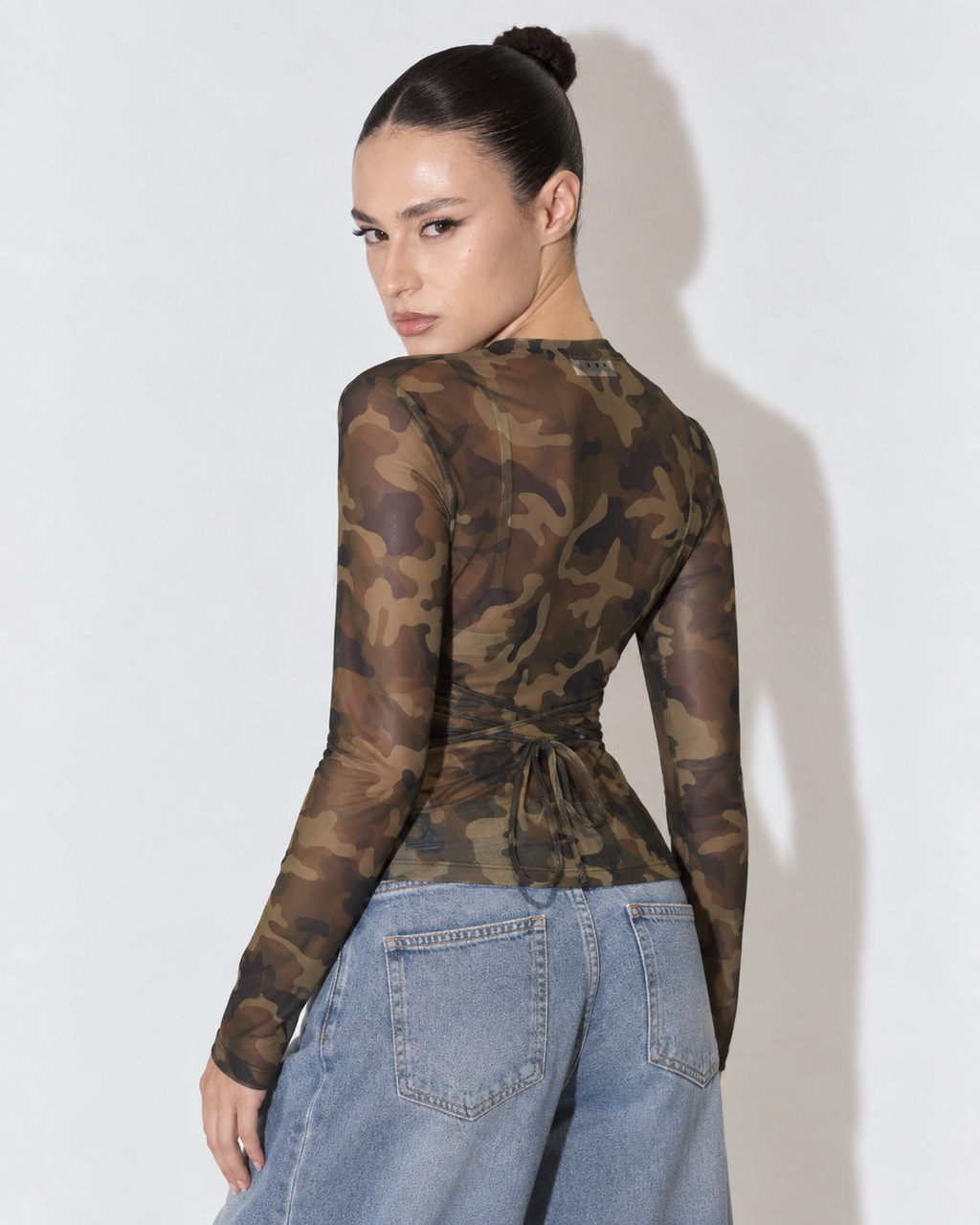 TOP CAMOUFLAGE